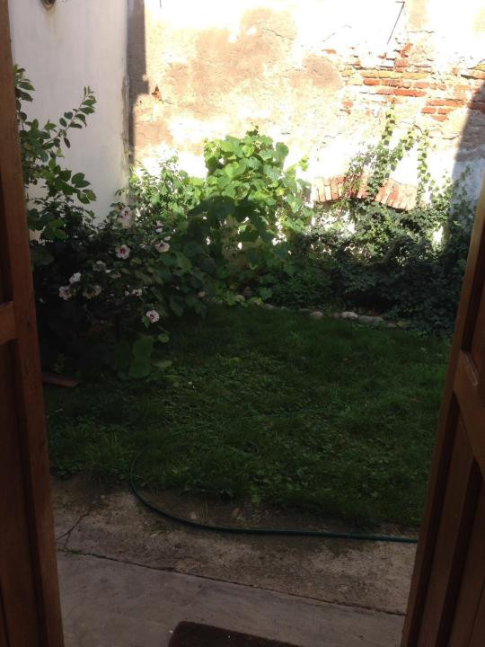 ULTRACENTRAL! Apartamet la Casa + gradina