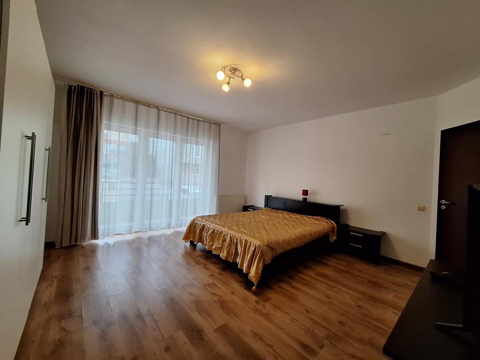Apartament cu 2 camere, 46 mp, parcare, zona Stejarului
