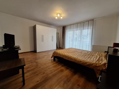 Apartament cu 2 camere, 46 mp, parcare, zona Stejarului