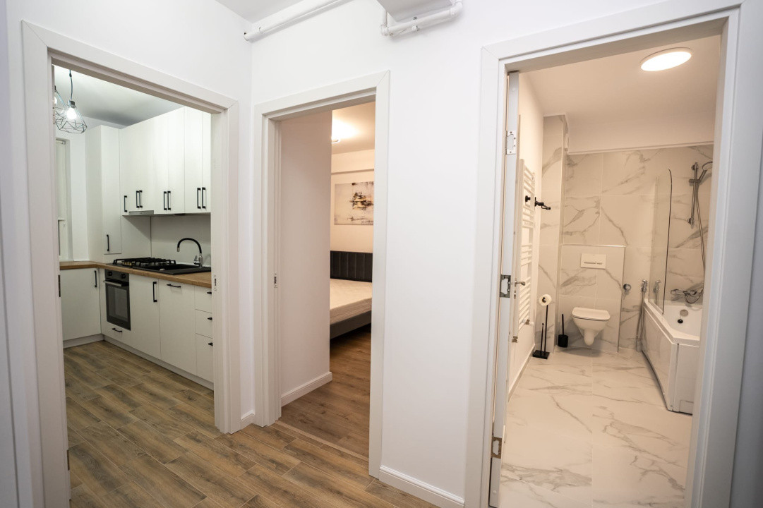 Apartament la prima închiriere,2 camere decomandate +terasa,zona Terra