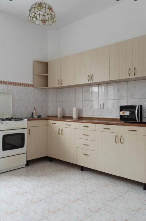 Apartament 2 camere, central, str Dorobantilor 