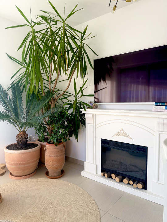 Apartament de 60 mp utili+2 balcoane, etaj 1,parcare,zona Kik