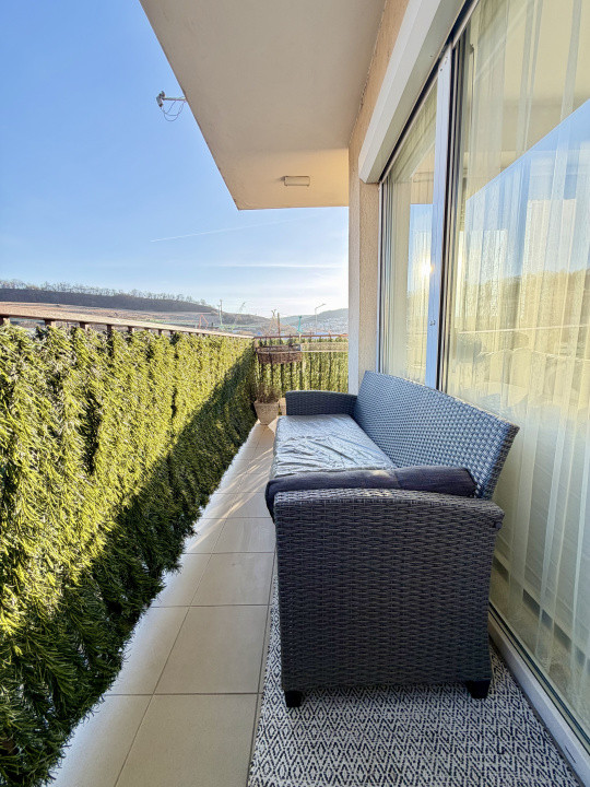 Apartament de 60 mp utili+2 balcoane, etaj 1,parcare,zona Kik