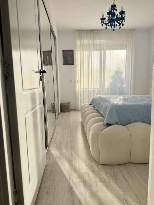 Apartament de 60 mp utili+2 balcoane, etaj 1,parcare,zona Kik