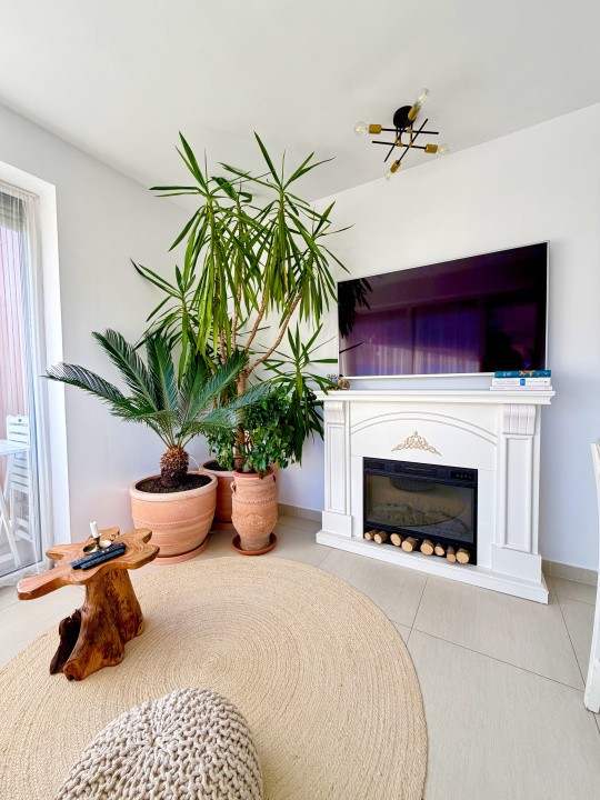 Apartament de 60 mp utili+2 balcoane, etaj 1,parcare,zona Kik