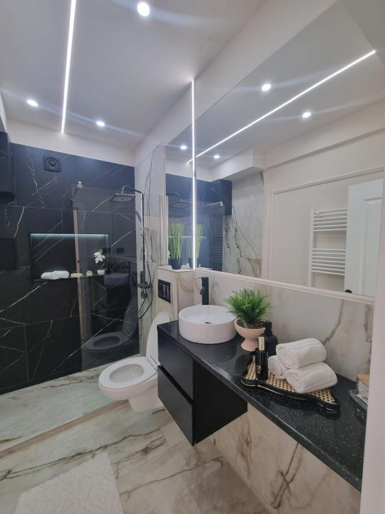 Apartament cu 2 camere,ultrafinisat ,zona centrală 