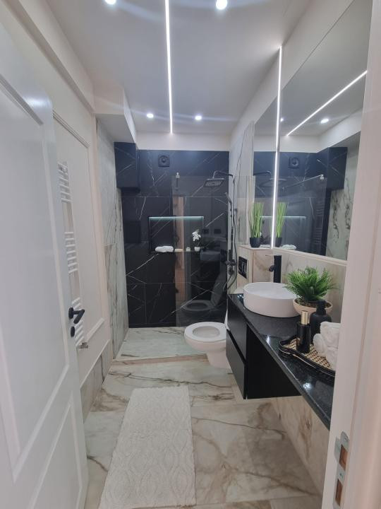 Apartament cu 2 camere,ultrafinisat ,zona centrală 