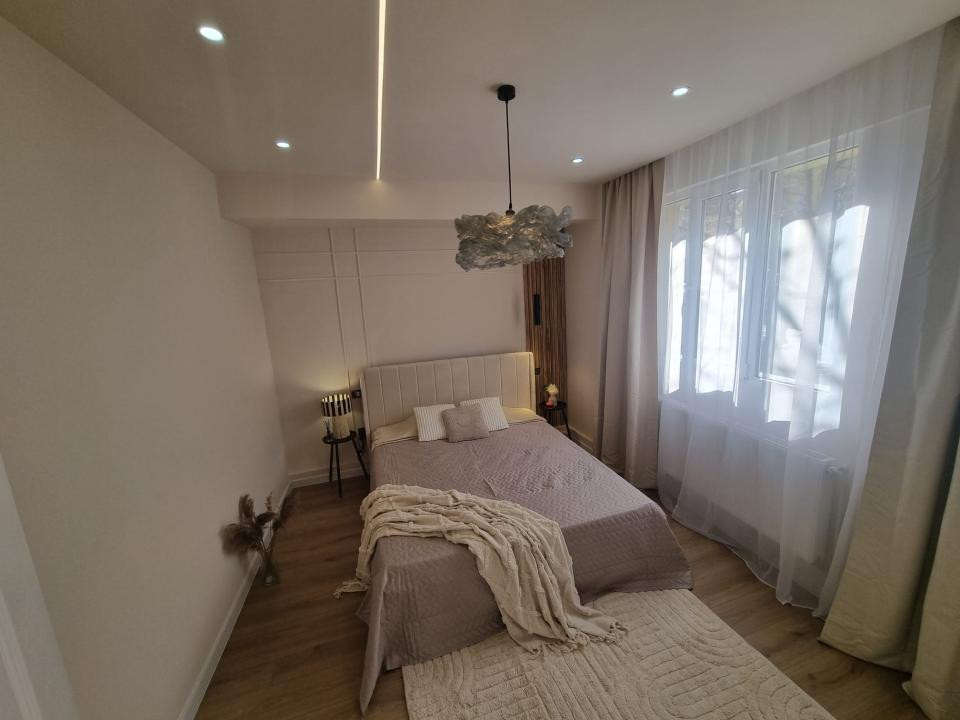 Apartament cu 2 camere,ultrafinisat ,zona centrală 