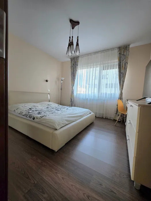 Apartament cu 3 camere, 76 mp, parcare, zona Stadionului