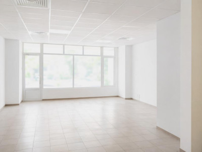 Spațiu comercial, 74 mp, 2 intrări, vitrină, zona străzii Louis Pasteur