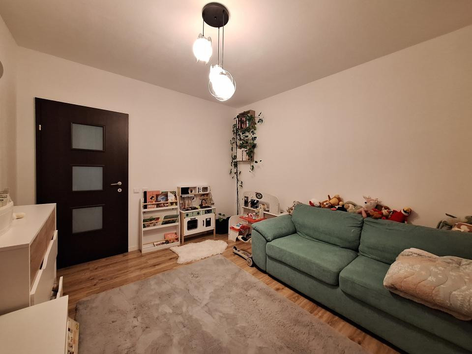 Apartament cu 3 camere, 80 mp, parcare, zona Eroilor