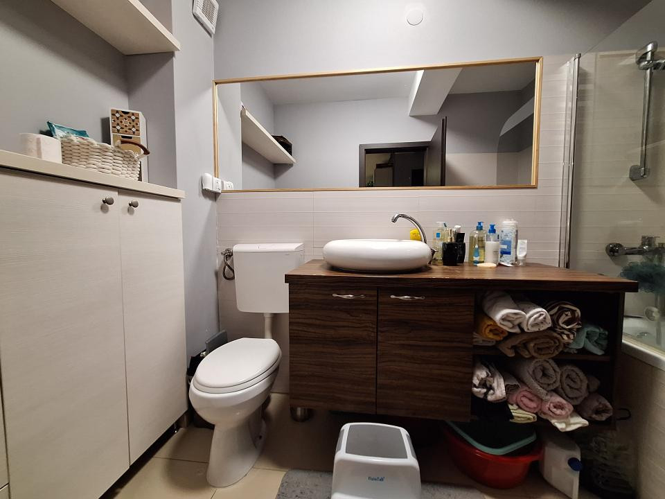 Apartament cu 3 camere, 80 mp, parcare, zona Eroilor