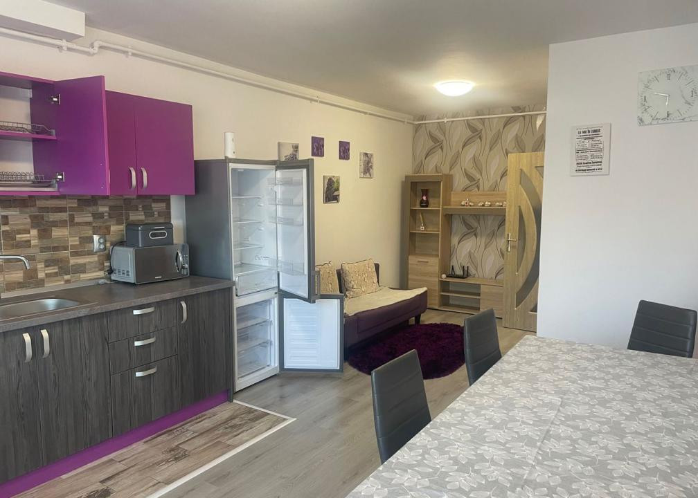 Apartament 2 camere, 50mp, etaj intermediar, parcare, zona Petrom