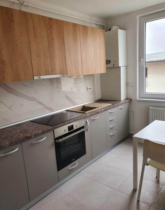 Apartament 3 camere  – Baciu, zonă elegantă, cu parcare 