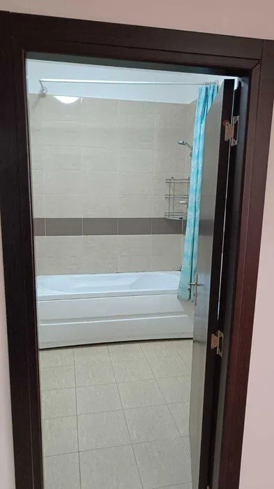 Apartament cu 2 camere, 58 mp, balcon, zona Stadionului