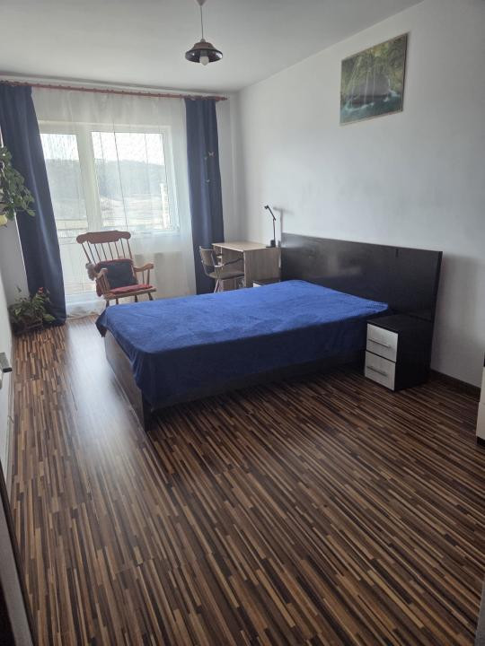 Apartament 3 camere, 76 mp, 2 băi, 2 parcări, etaj intermediar, Baciu