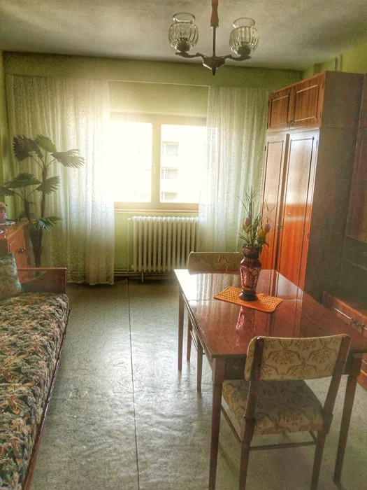 Apartament 4 camere, 2 bai, 82mp, zona Calea Floresti