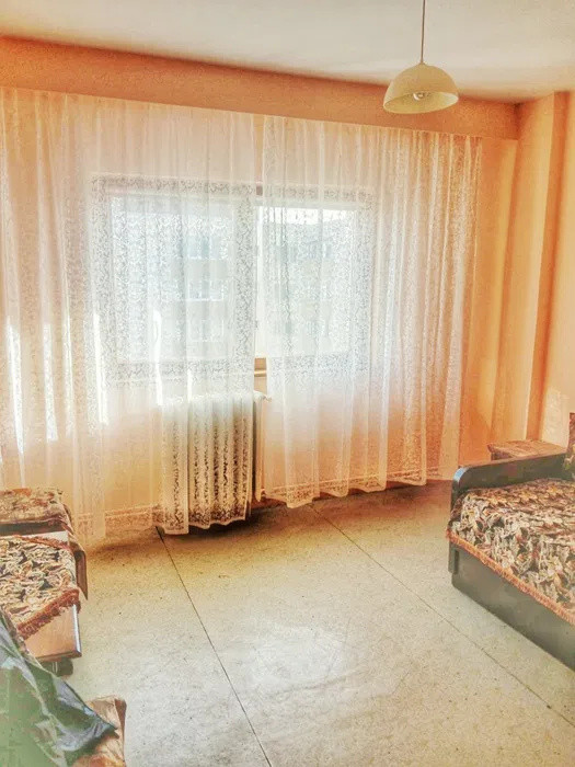 Apartament 4 camere, 2 bai, 82mp, zona Calea Floresti