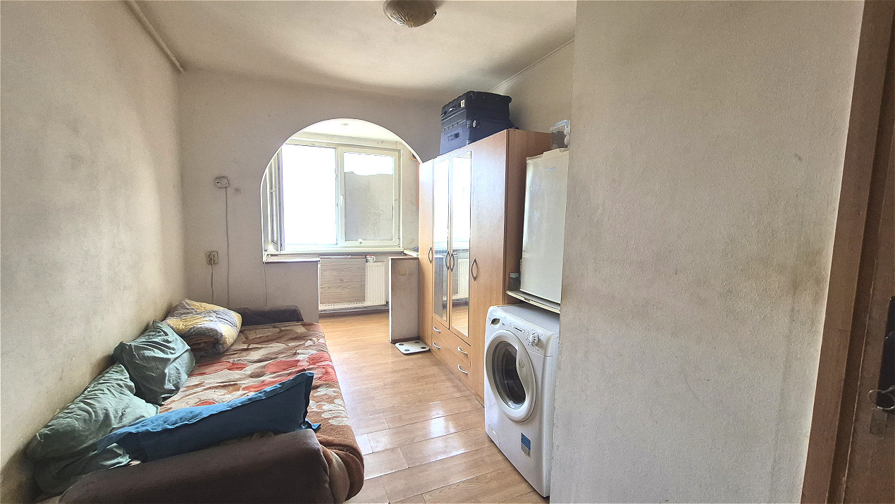 Garsoniera 17 mp, etaj intermediar, Bvd. Muncii