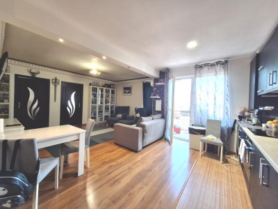 Apartament cu 3 camere, 64 mp, parcare, zona Terra