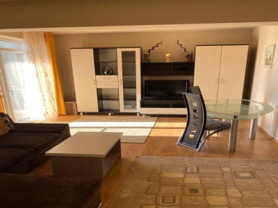 Apartament cu 3 camere, zona CBC si Royal school