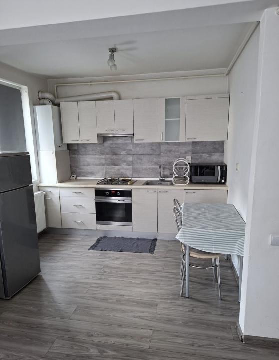 Apartament zona Cetății , parcare, etaj 1