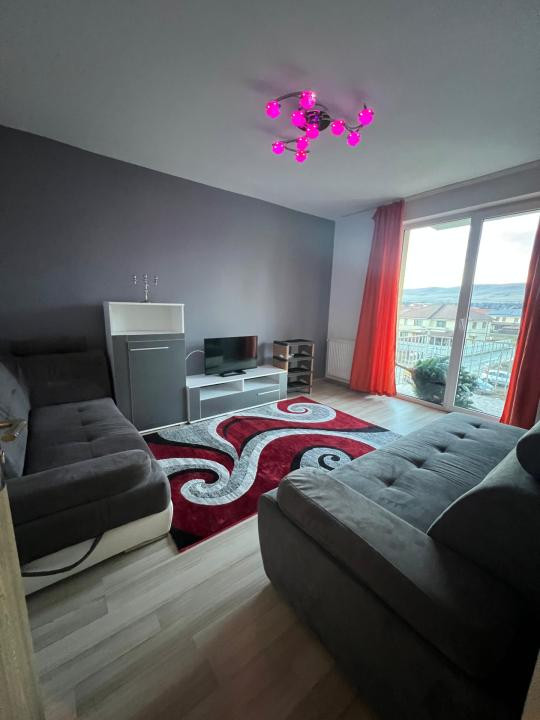 De Inchiriat! Apartament de 2 camere, Complet Utilat, Parcare, Porii
