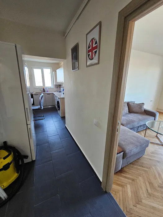 Apartament 3 camere decomandate,Gruia,cu parcare,