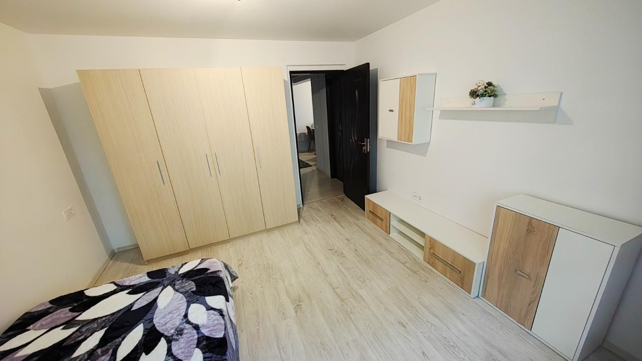 Apartament 2 camere decomandate , zona Ioan Rus