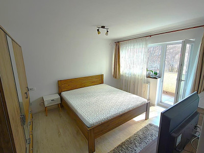Apartament 2 camere decomandate , zona Ioan Rus