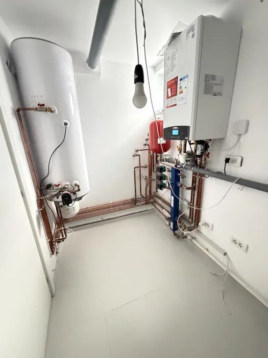 Duplex finisat cu 4 camere, 140 mp si gradina de 210 mp, 2 garaje, Zona Borhanci