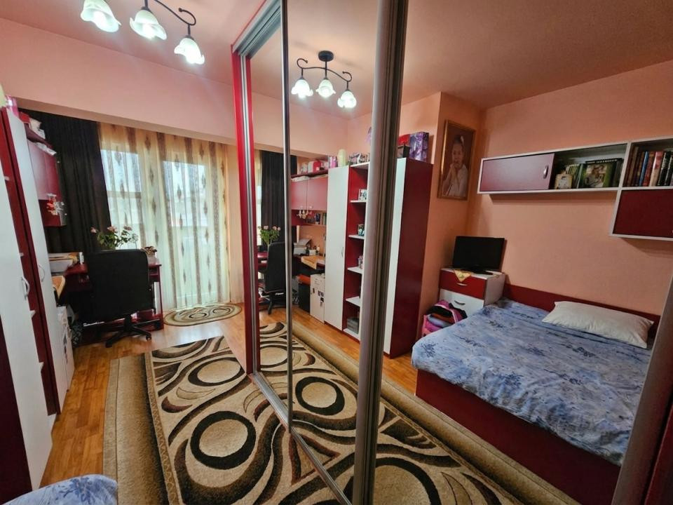 Oportunitate! Apartament 2 camere, 47 mp, etaj intemediar, parcare, zona Petrom