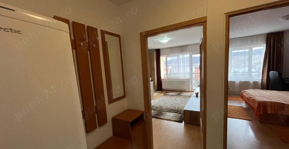 Apartament 2 camere, 49mp, etaj intermediar, orientar sudica, zona Petrom