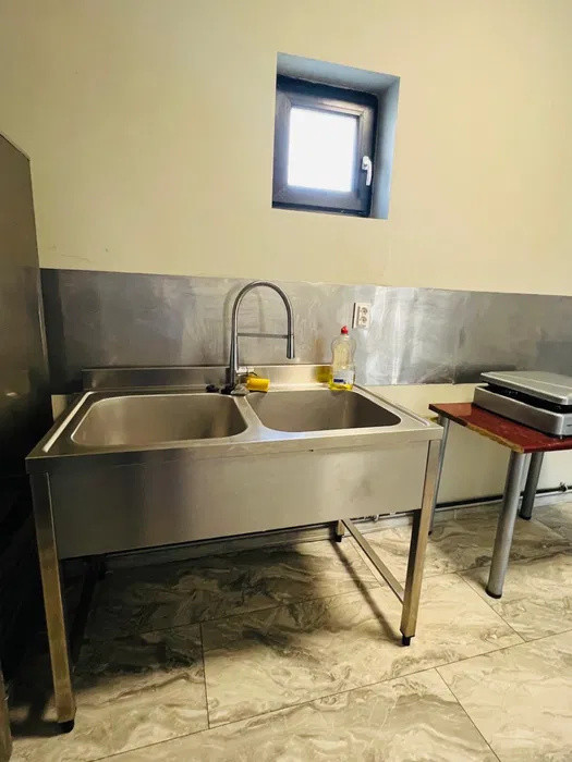 Spatiu comercial, 140 mp, autorizat pentru aliemntatie publica, intrare Baciu