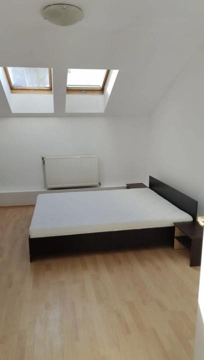 Apartament 1 camera, decomandat, zona semicentrala