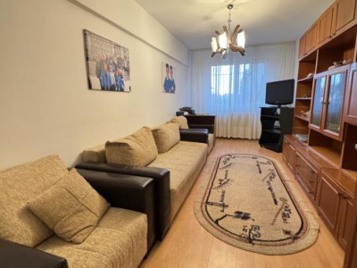 Apartament de 3 camere, Decomandat, 73 mp, Zona Dambul Rotund