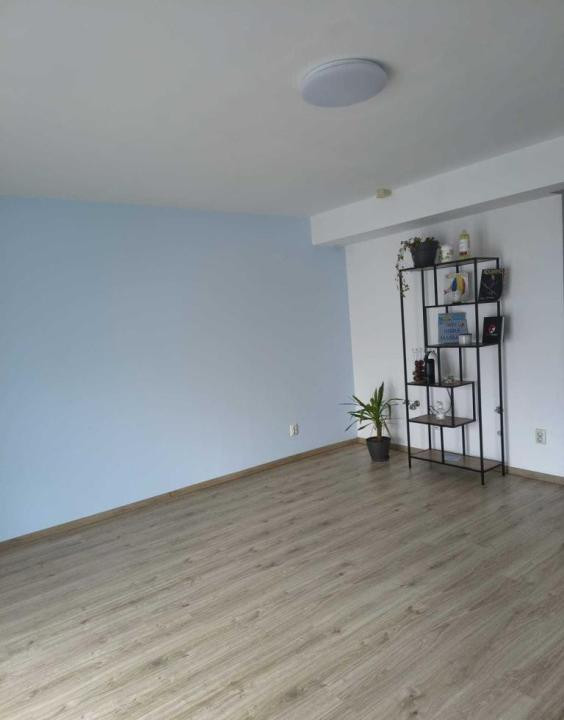  Spatiu 50mp pt. birou, comercial str.Corneliu Coposu.