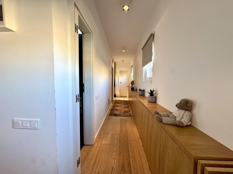 Apartament 3 camere, 70 mp, 2 băi, la cheie, zona străzii Erich Bergel