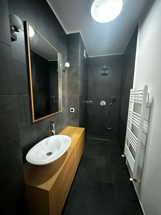 Apartament 3 camere, 70 mp, 2 băi, la cheie, zona străzii Erich Bergel