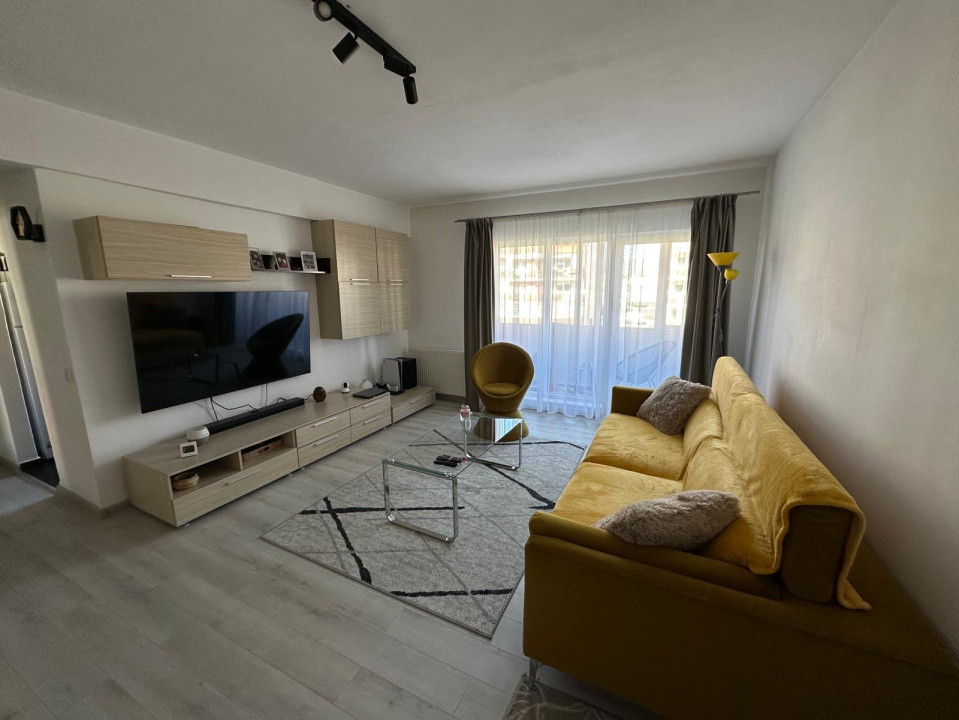 Apartament 2 camere decomandate ,et1,strada Eroilor