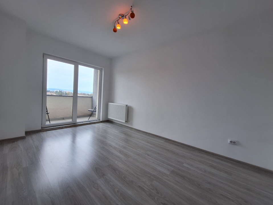 Apartament decomandat, 61 mp, balcon, zona BMW