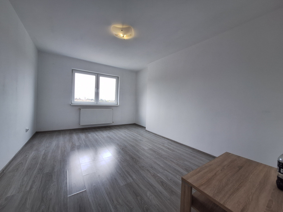 Apartament decomandat, 61 mp, balcon, zona BMW