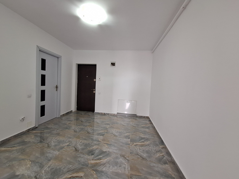 Apartament decomandat, 61 mp, balcon, zona BMW