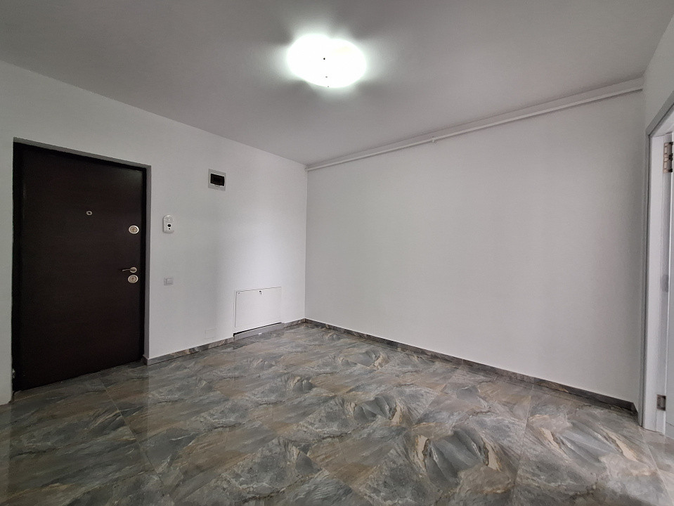 Apartament decomandat, 61 mp, balcon, zona BMW