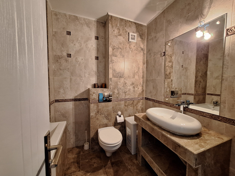 Apartament decomandat, 61 mp, balcon, zona BMW