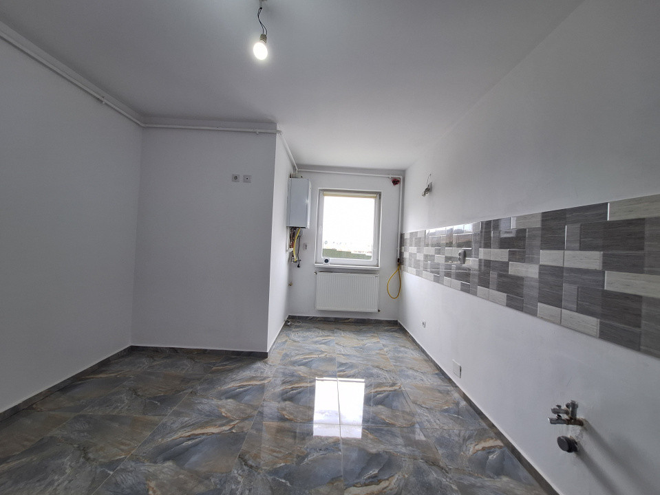 Apartament decomandat, 61 mp, balcon, zona BMW
