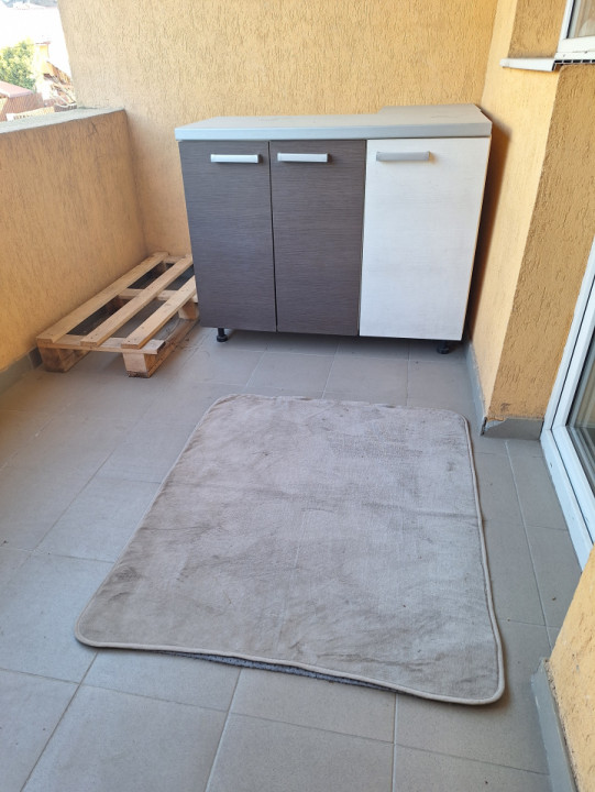 Apartament cu 3 camere, 61 mp, balcon, zona Parcului Poligon