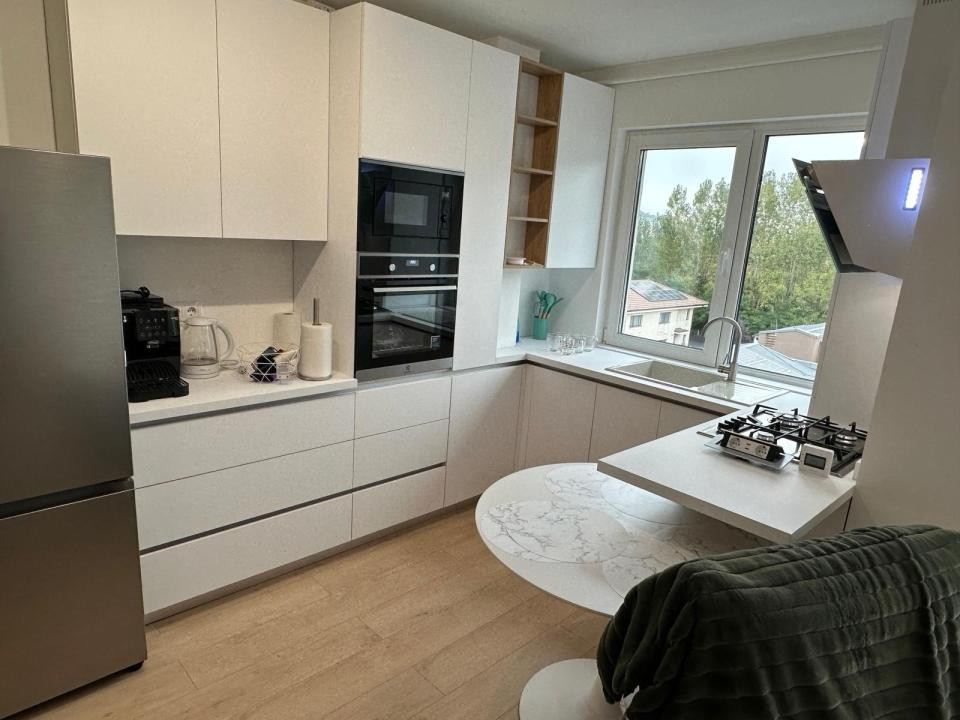 Apartament la prima inchiriere, balcon, zona Abatorului