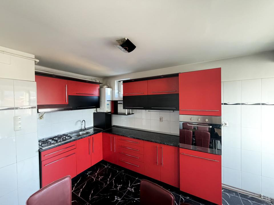 Apartament cu 3 camere,parcare,garaj,zona Stadionului 