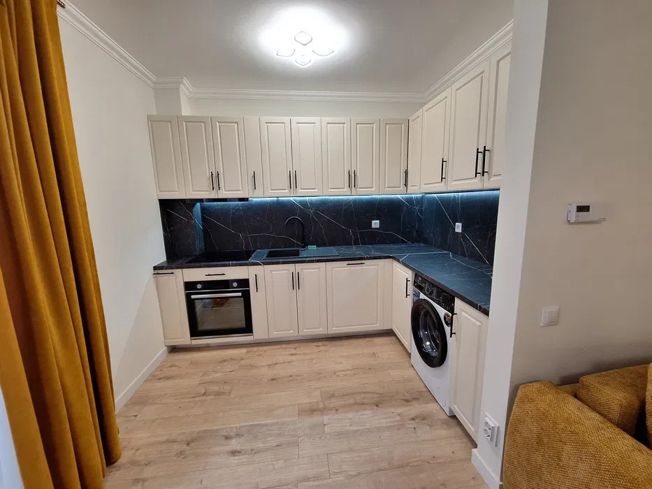 Apartament 2 camere, semidecomandat, Intre Lacuri